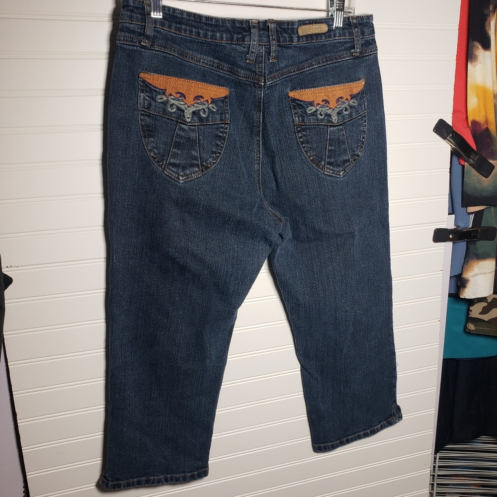 Cosmopolitan Jeanswear Capri